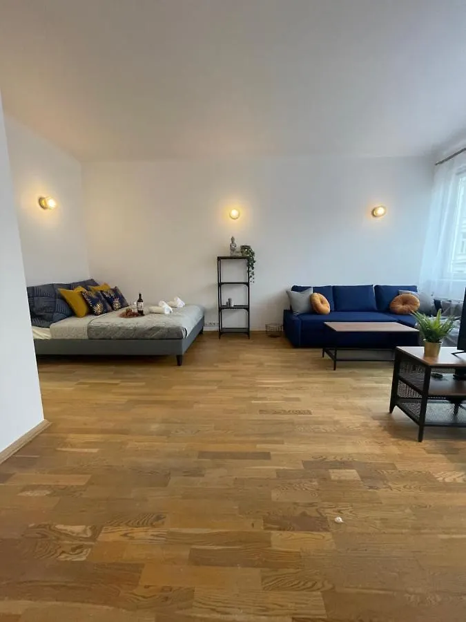 Wiejska 14: Smart City Center Apartment near Parliament Warsaw
