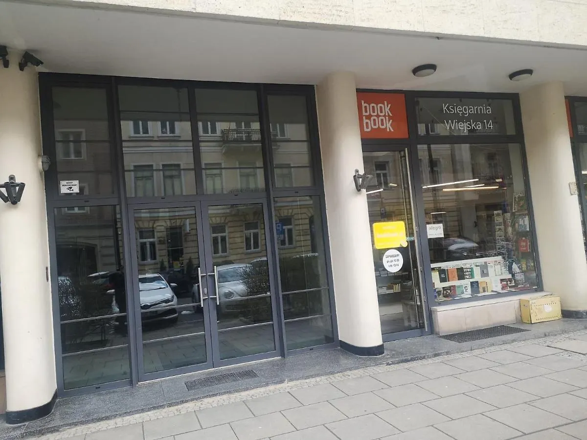Wiejska 14: Smart City Center Apartment near Parliament Warsaw